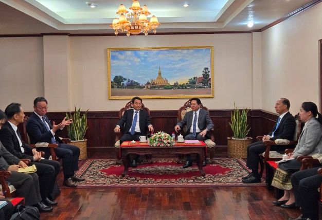 라오스 방문·공조 강화 협의