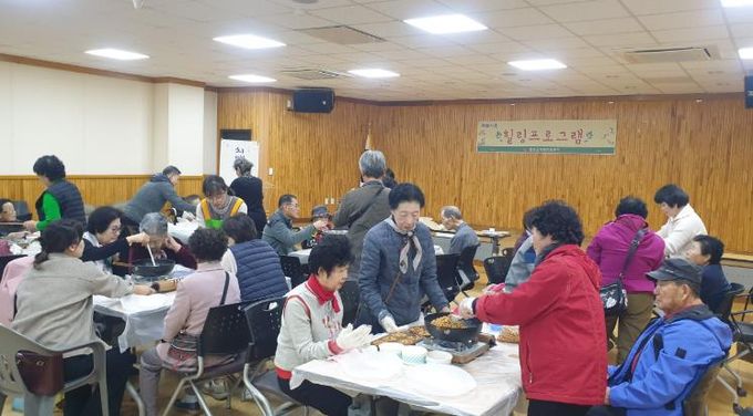 치매 가족과 함께하는 작은 행복의 하루