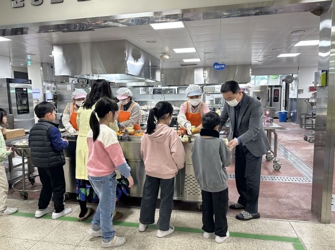 경산교육지원청, 대체식 제공으로 급식 정상 운영