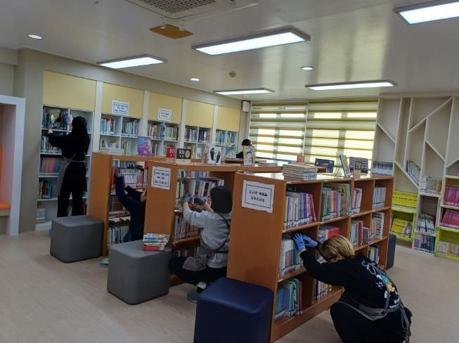 서산교육지원청 학교지원센터, 인지초 도서실 정리 지원