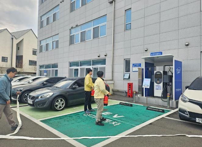 경산교육지원청, 겨울철 화재 대비를 위한 2025년 소방관서 합동 소방훈련 실시