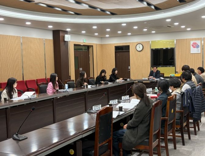 1. 천안시농업기술센터가 ‘늘봄학교 연계 농업·농촌 체험프로그램 개발 사업 최종보고회’를 진행하고 있다.