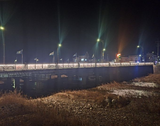 동해시, 무릉계곡 입구 삼화교 경관조명