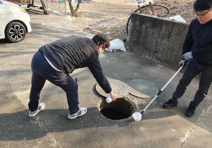 예천군, 동절기 모기 유충 구제 사업 실시